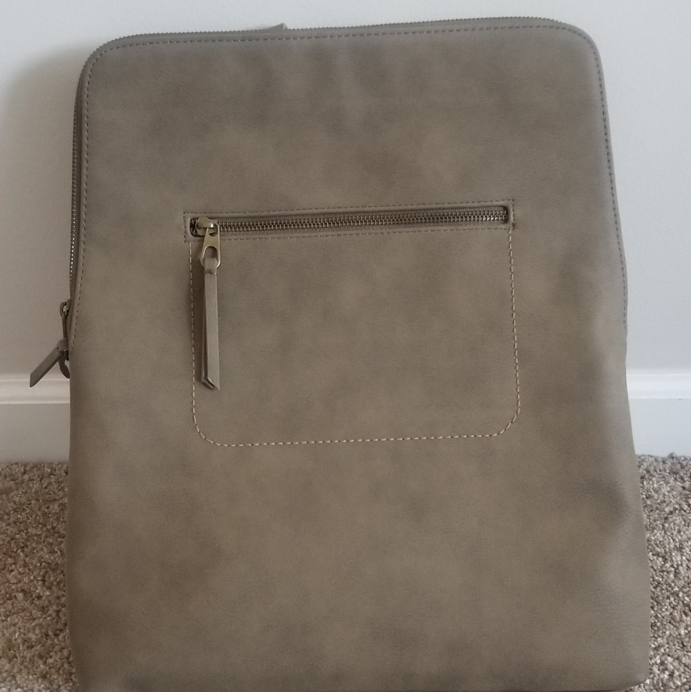 OLIVE Backpack Purse